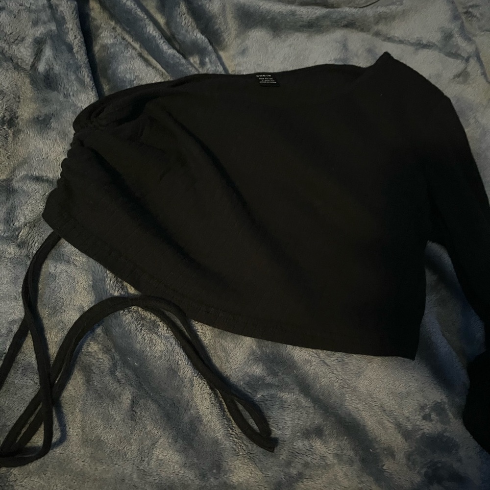 Black One-Shoulder Crop Top
Fits Like a Medium 
Stretchy